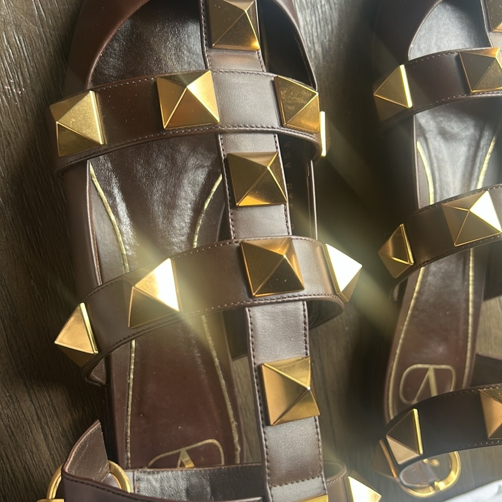Valentino Roman Rockstud Flats - Picture 5 of 7